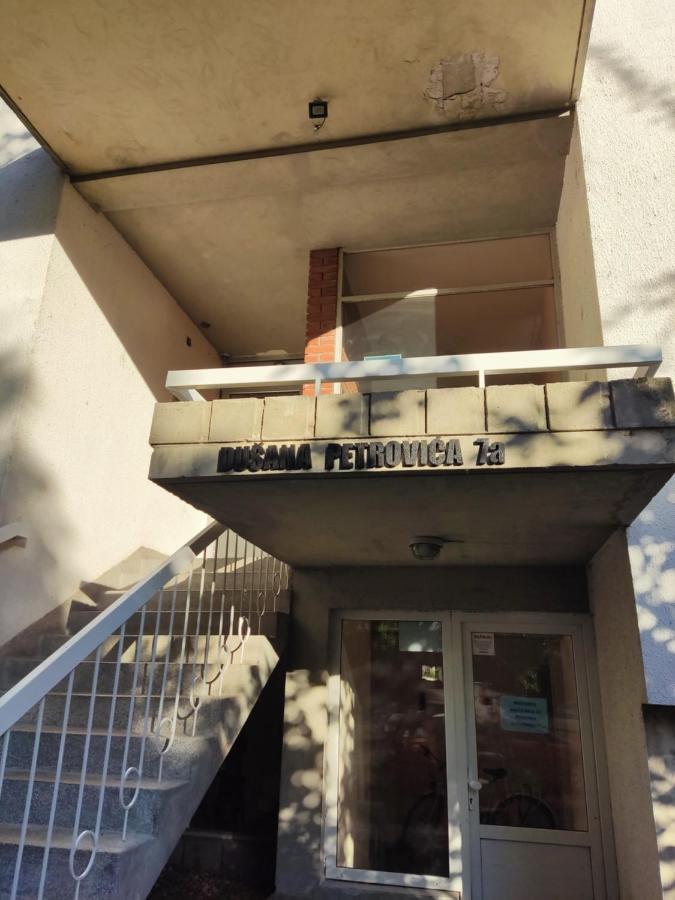 Mikmari Apartman Суботица Экстерьер фото